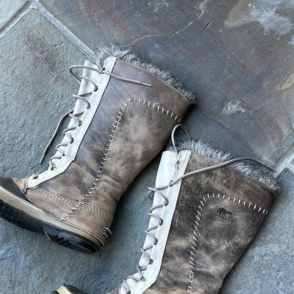 Sorel Cate The Great Boot in Stone 9 - Picture 4 of 14